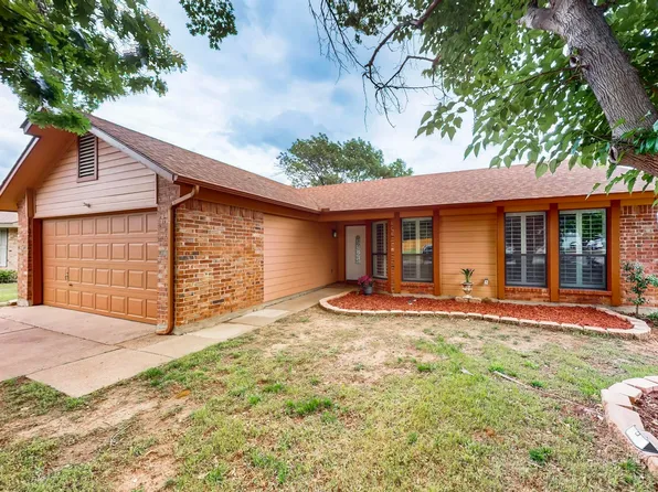 6112 Maurie Ct, Haltom City, TX 76148