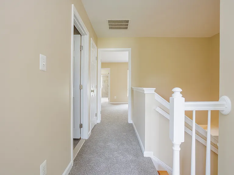 500 Monroe Point Dr — Photo 14