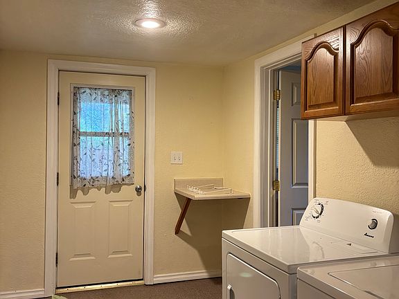 5th image of 1601 Main St #C