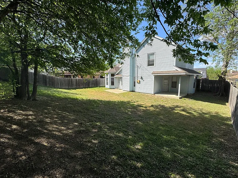 4806 Greenlee Dr — Photo 32