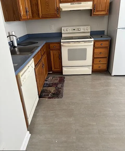 3719 Roxbury Ln — Photo 6