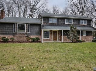 79 Lillian St, Park Ridge, NJ 07656