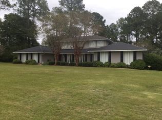 1205 Cambridge Rd, Dothan, AL 36305