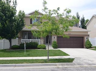 1653 Saint Andrews Dr, Farmington, UT 84025