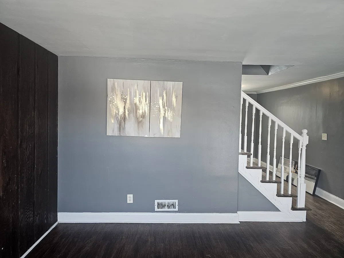 Building Photo - 3905 Chesterfield Ave