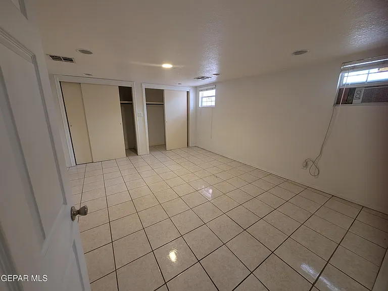 608 Stewart Ct #A — Photo 9