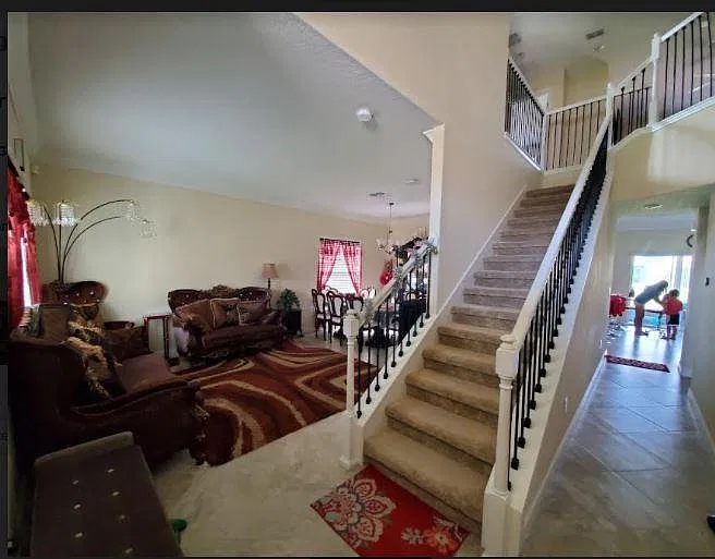 5 bed, 3150 sqft, $4,750 — Photo 4