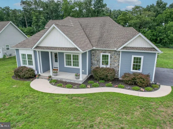 622 Abagail Cir, Harrington, DE 19952