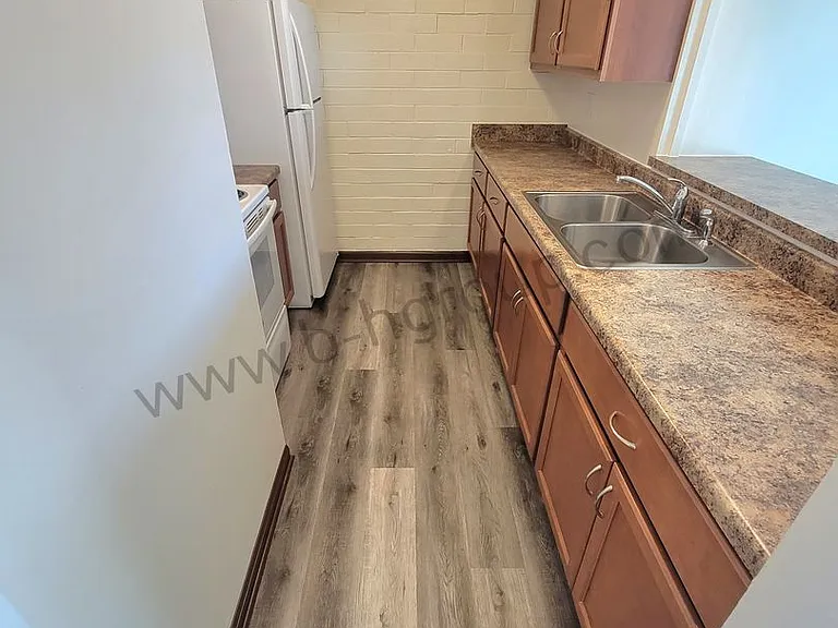 Parkview East — Photo 10