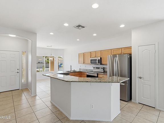 5th image of 109 S 119TH Avenue