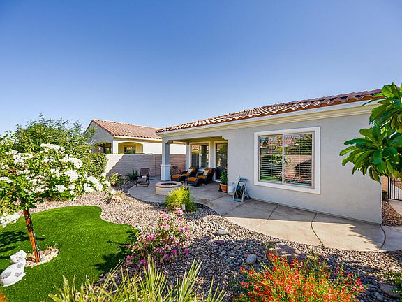 4th image of 81602 Avenida Alturas