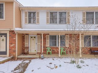 83 Quaker Ridge Dr, Akron, OH 44313