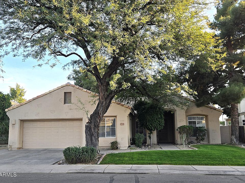 1st image of 3131 W LAREDO Street
