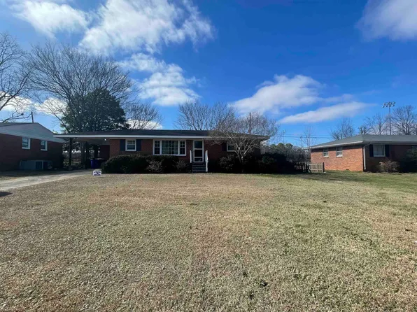 221 Normandy Dr, Florence, AL 35630