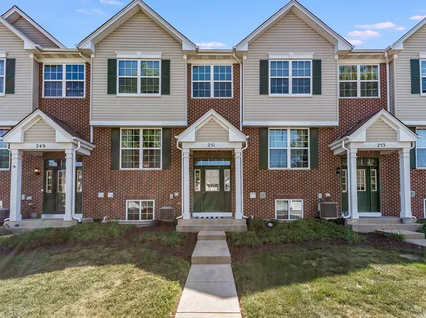 251 S Oak Creek Ln, Romeoville, IL 60446