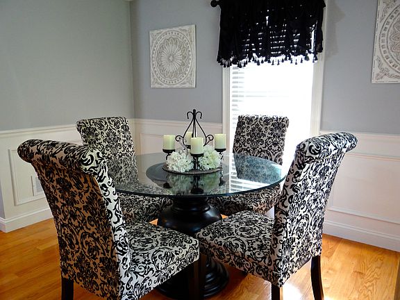 4th image of 1 Olson St #18