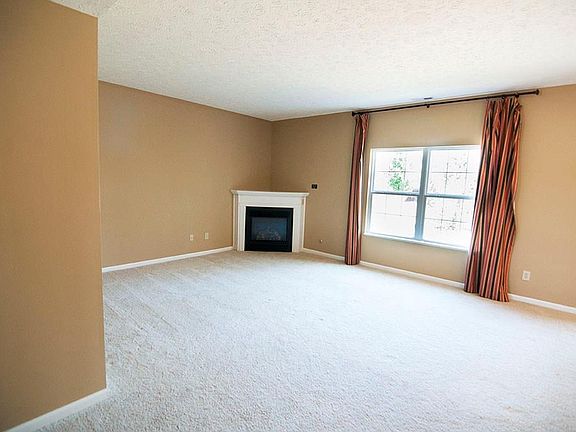 4th image of 16923 Southall Dr
