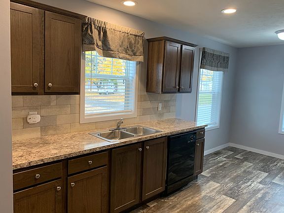 2nd image of 47 Bluebird Hill Dr #164