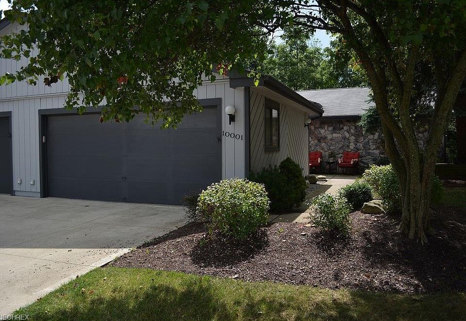 1st image of 10001 Blossom Ln