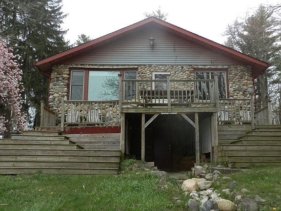 2nd image of 3096 Bluegill Dr