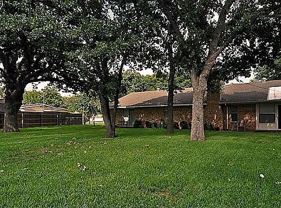 2nd image of 501 Kingston Dr