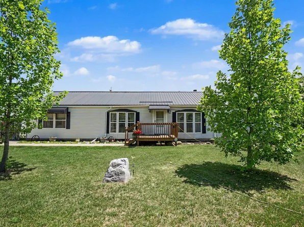 9145 Lydell Rd, Farwell, MI 48622