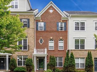 7909 Homefield Dr, Landover, MD 20785
