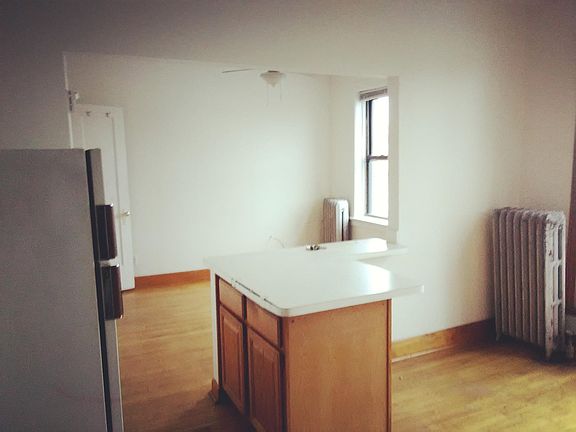 2nd image of 3400 N Ashland Ave APT 3F