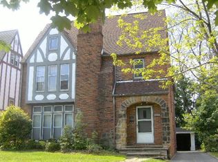 18320 Newell Rd #1, Shaker Heights, OH 44122