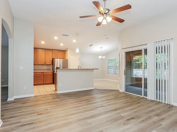 3rd image of 1048 Beckingham Dr