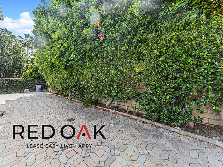 19310 Yolie Ln — Photo 34