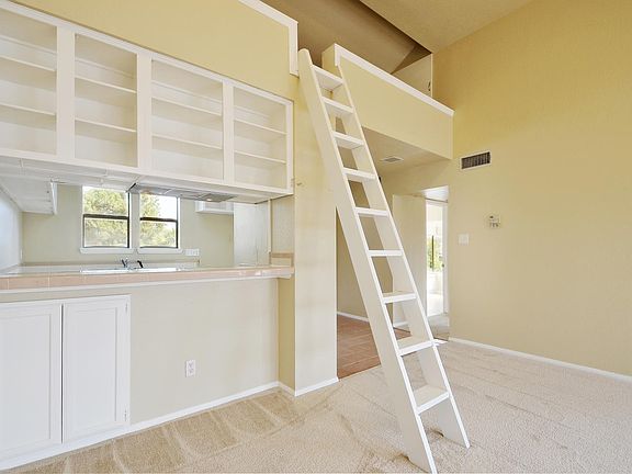 Living/Kitchen/Loft