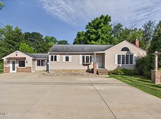 401 Hudson Avenue, Mechanicville, NY 12118