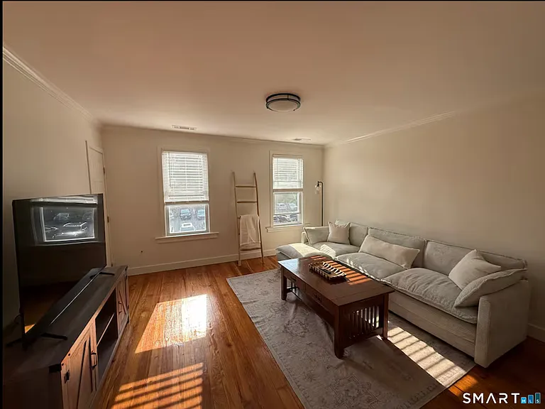 88 Camp St — Photo 4