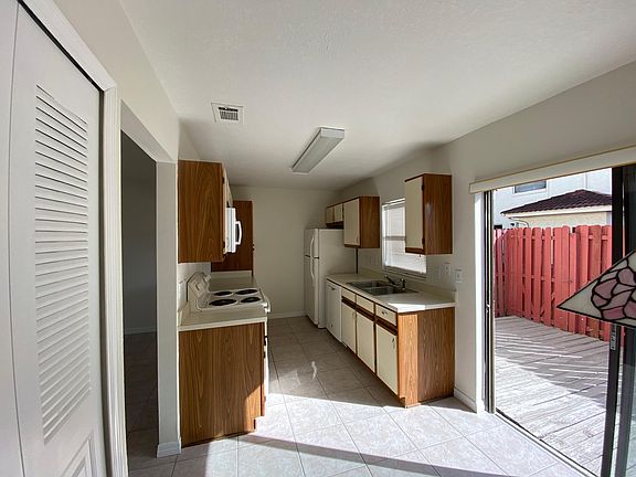 3rd image of 6290 Arlington Ct #205