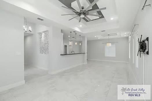 5th image of 7209 370th Tc St