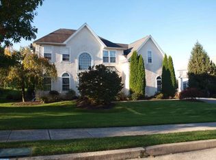 115 Chinaberry Dr, Lafayette Hill, PA 19444