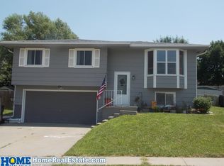 2010 NW 50th St, Lincoln, NE 68528