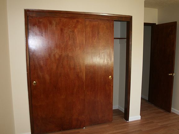 Photos of model unit. Please schedule a visit to view actua