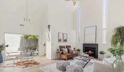 3rd image of 1729 Somerset Pl