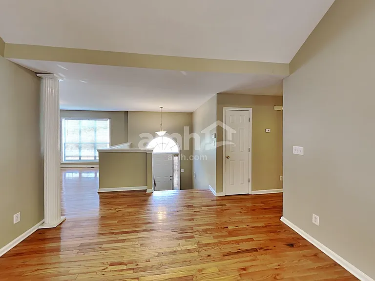 2854 Rhonda Dale Dr — Photo 8