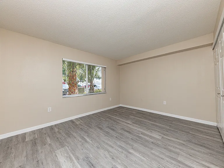 Gulf Gate Apartments — Photo 20