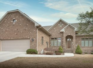 8 Stanton Cir, Pinehurst, NC 28374