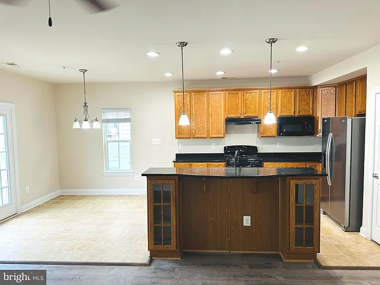 343 Community Center Ave — Photo 10