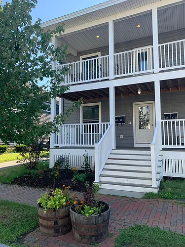 49 Whitney Ave #1 Photo 1