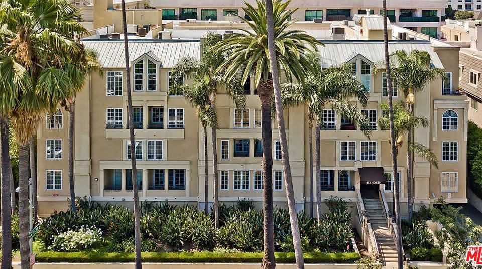 1st image of 433 N Doheny Dr Unit 107