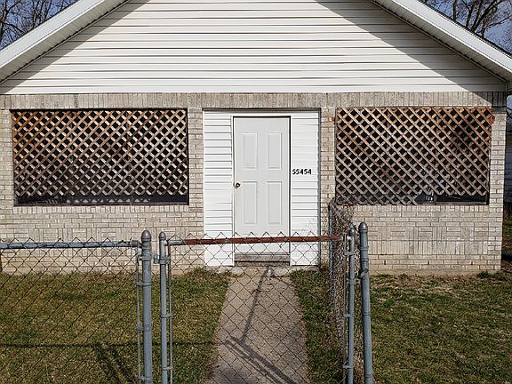 4th image of 55454 Grandview Ave