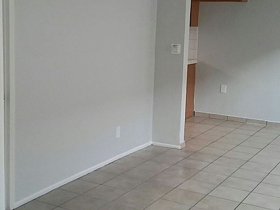 3rd image of 431 Dawson Ave APT 08