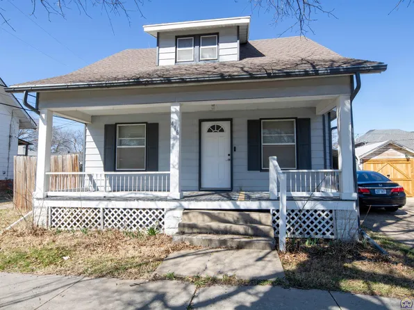 416 E 7th Ave, Emporia, KS 66801