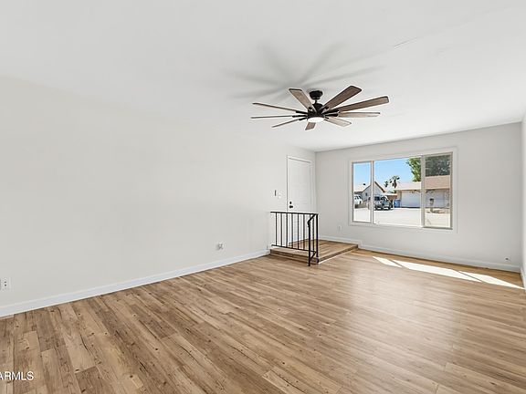 2nd image of 17623 N 30TH Avenue